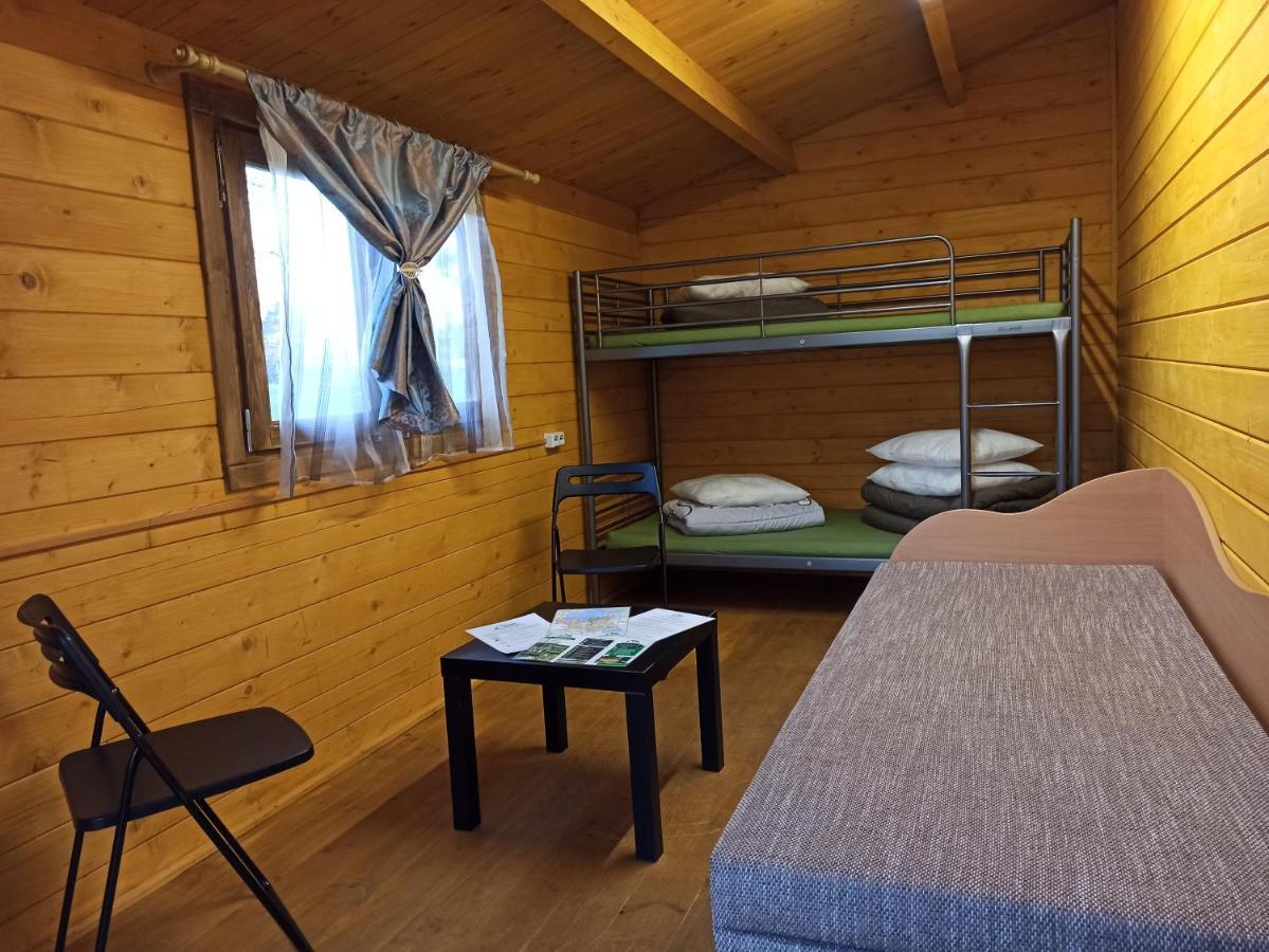 Готель Birzai Camping Екстер'єр фото