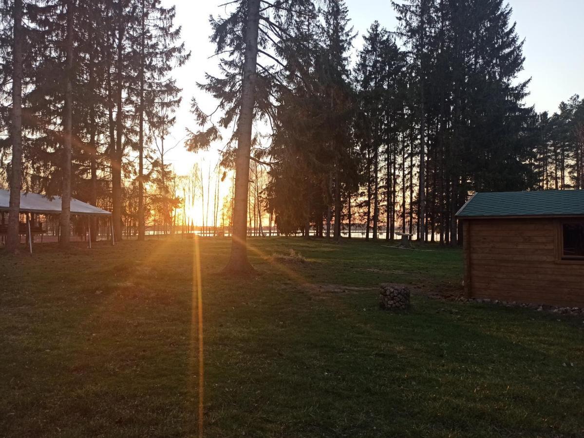 Готель Birzai Camping Екстер'єр фото